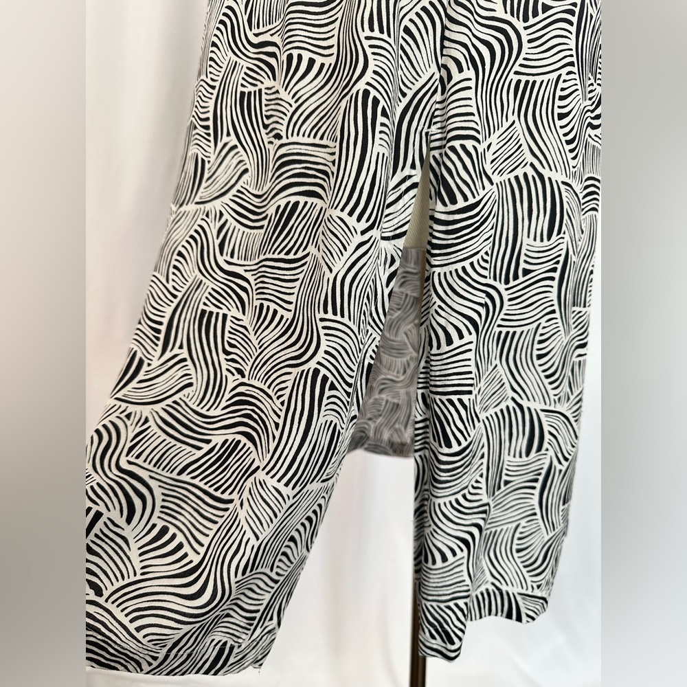 LOFT Black & White Abstract Print Tie-Front Midi Cover Up Dress | Size M/L(1228) - Picture 7 of 14